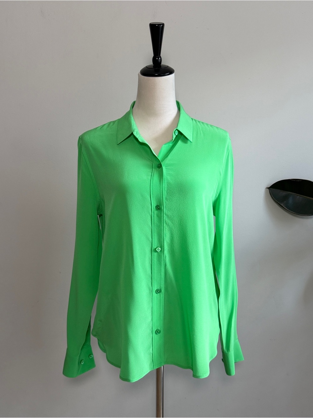 Equipment Femme Irish Green Minimalist Silk Button Down Shirt M